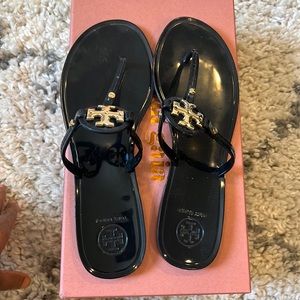 Tory Burch Black Mini Miller Thong Sandals Size 7M good condition